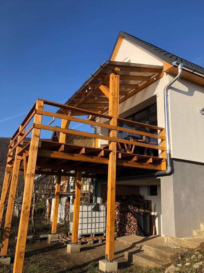 Eged Lodge Έγκερ Εξωτερικό φωτογραφία